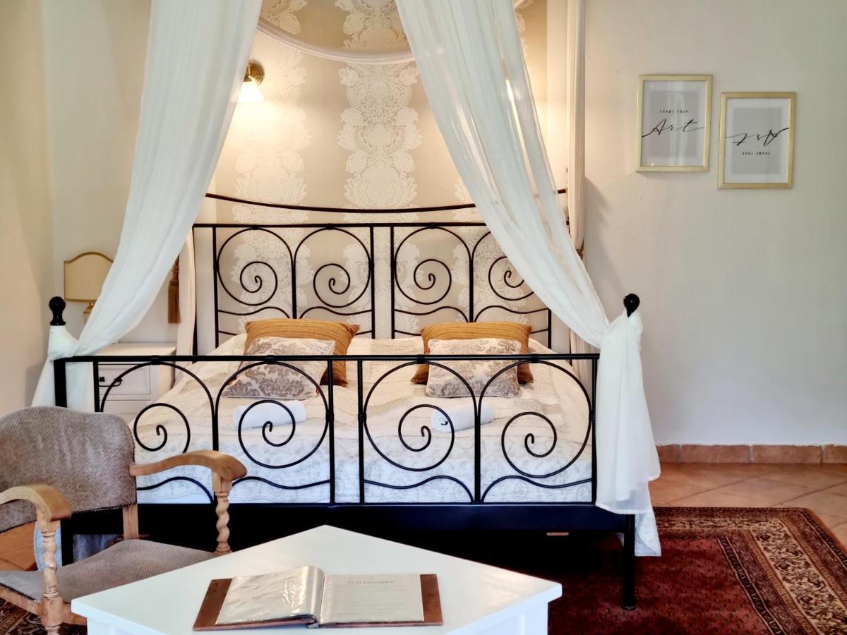 Villa Toscana Boutique 穆扎希赫尔 外观 照片